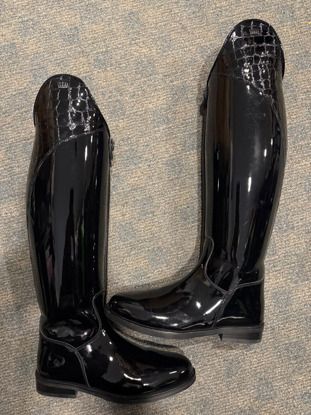 Capri - Patent Black 36/39/34